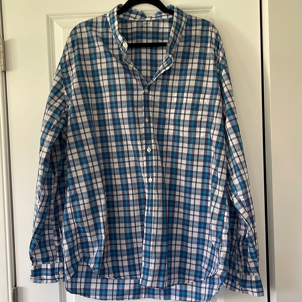 J.Crew Men’s Light Weight Button Down
